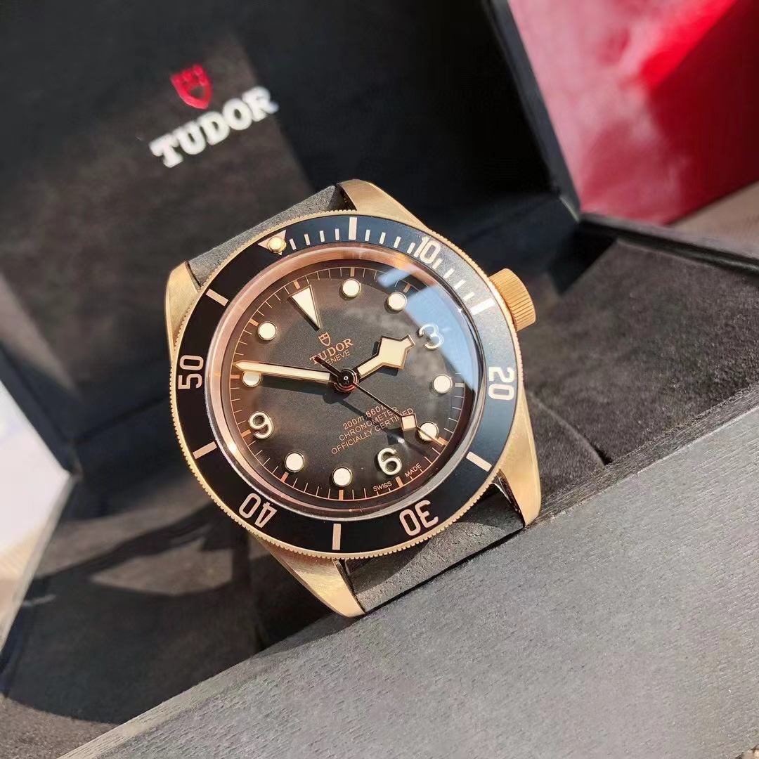 Часы Tudor