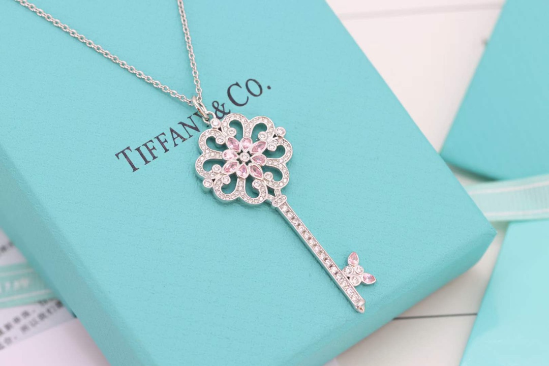Tiffany & Co. Tiffany&Co. 粉钻四瓣心钥匙项链 925纯银