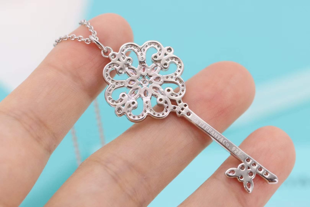 Tiffany & Co. Tiffany&Co. 粉钻四瓣心钥匙项链 925纯银