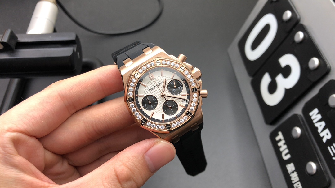 Audemars Piguet 女装AP计时