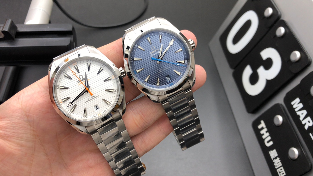 Omega 海马柚木150