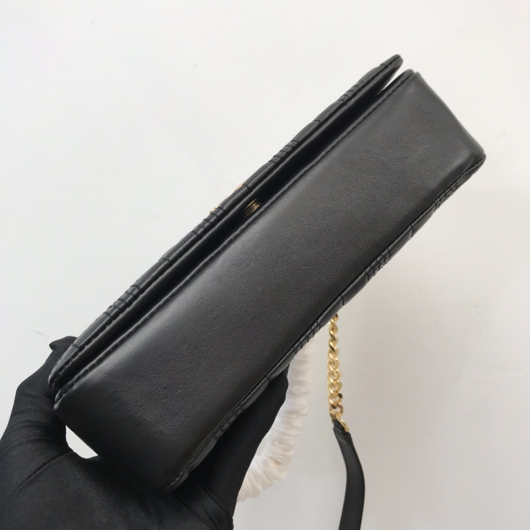 Louis Vuitton Haute Couture Classic Luxury Handbag Shoulder Crossbody 5