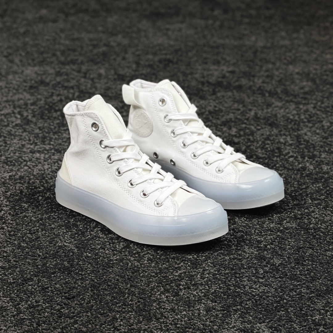 G0 Converse Chuck 1970s 水晶果冻出货匡威最新CX系列水晶果冻鞋简约的配色 让人一眼爱上呀整体奶白和奶黄搭配，很奶很干净，超级百搭，最爱的还是CX独特的发泡PU鞋垫非常柔软，脚感超级无敌好走超级软，鞋子上脚很轻的，拉环跟后跟呼应色 细节拉满了，这款可以说是全CX系列里面颜值NO.1 特别像当初张艺兴同款和白敬亭同款的结合强烈推荐呀!