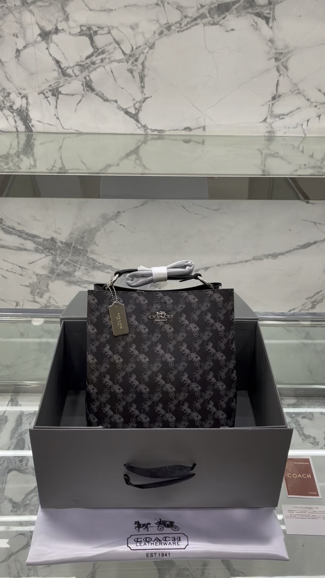Yupoo Gucci Bags Watches Nike Clothing Jordan Yeezy Balenciaga Shoes
