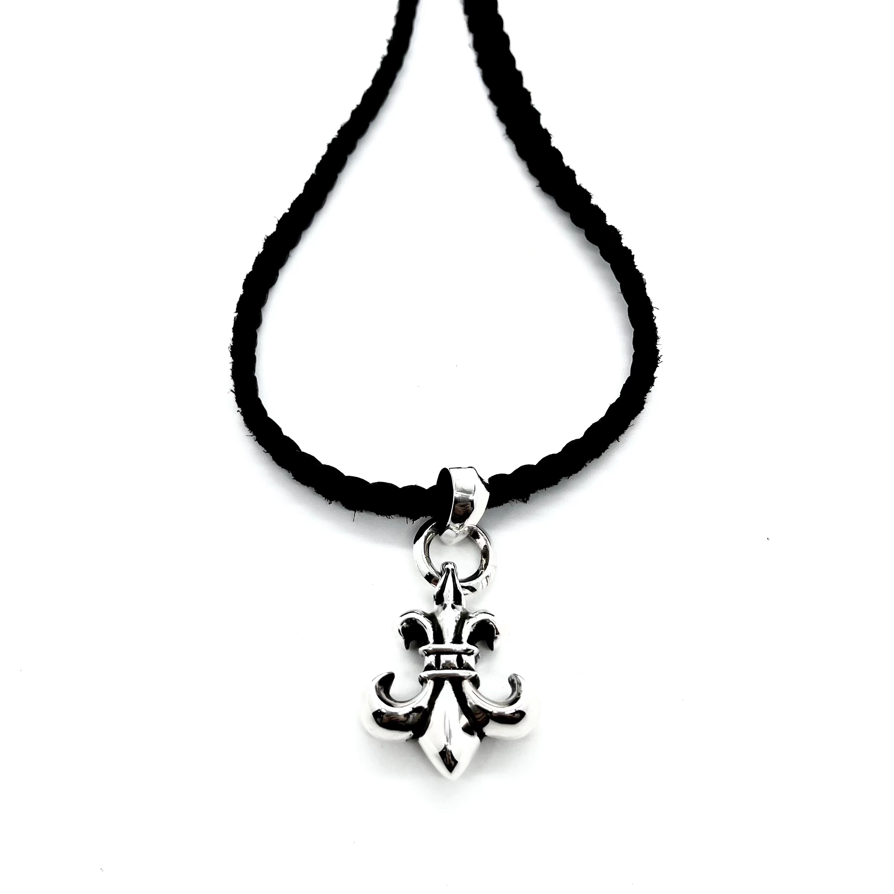 Chrome Hearts 𝐂𝐡𝐫𝐨𝐦𝐞 𝐡𝐞𝐚𝐫𝐭𝐬