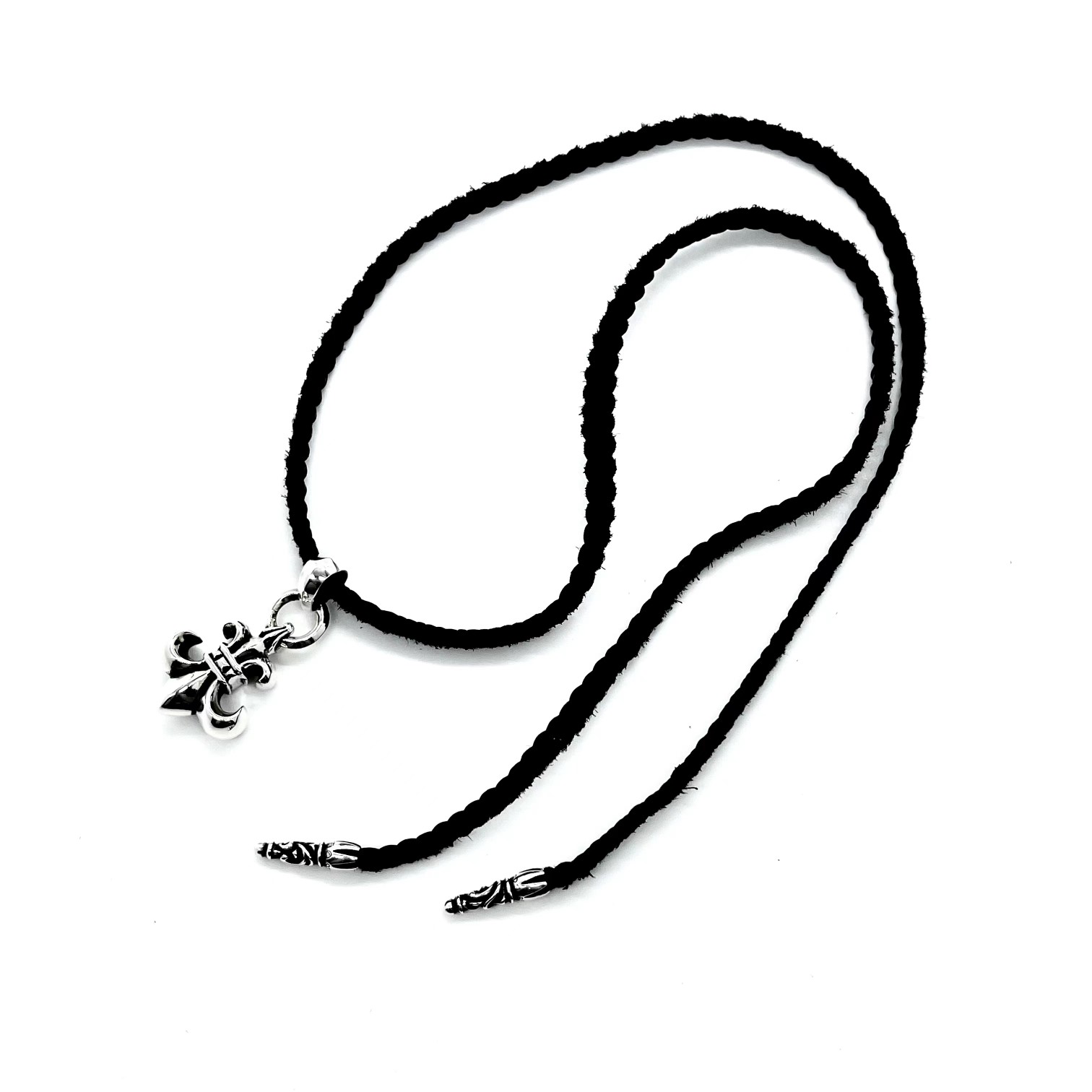 Chrome Hearts 𝐂𝐡𝐫𝐨𝐦𝐞 𝐡𝐞𝐚𝐫𝐭𝐬