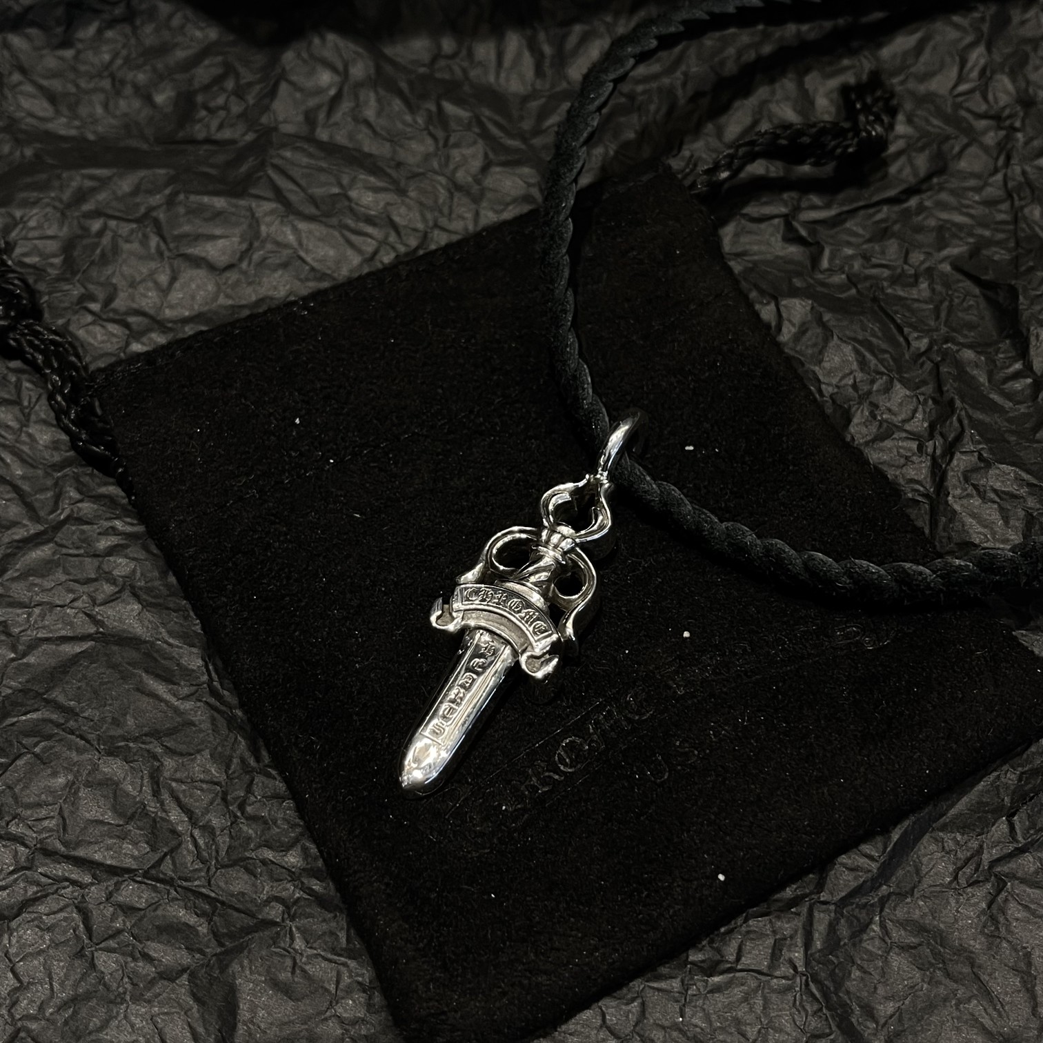 Chrome Hearts 𝐂𝐡𝐫𝐨𝐦𝐞 𝐡𝐞𝐚𝐫𝐭𝐬