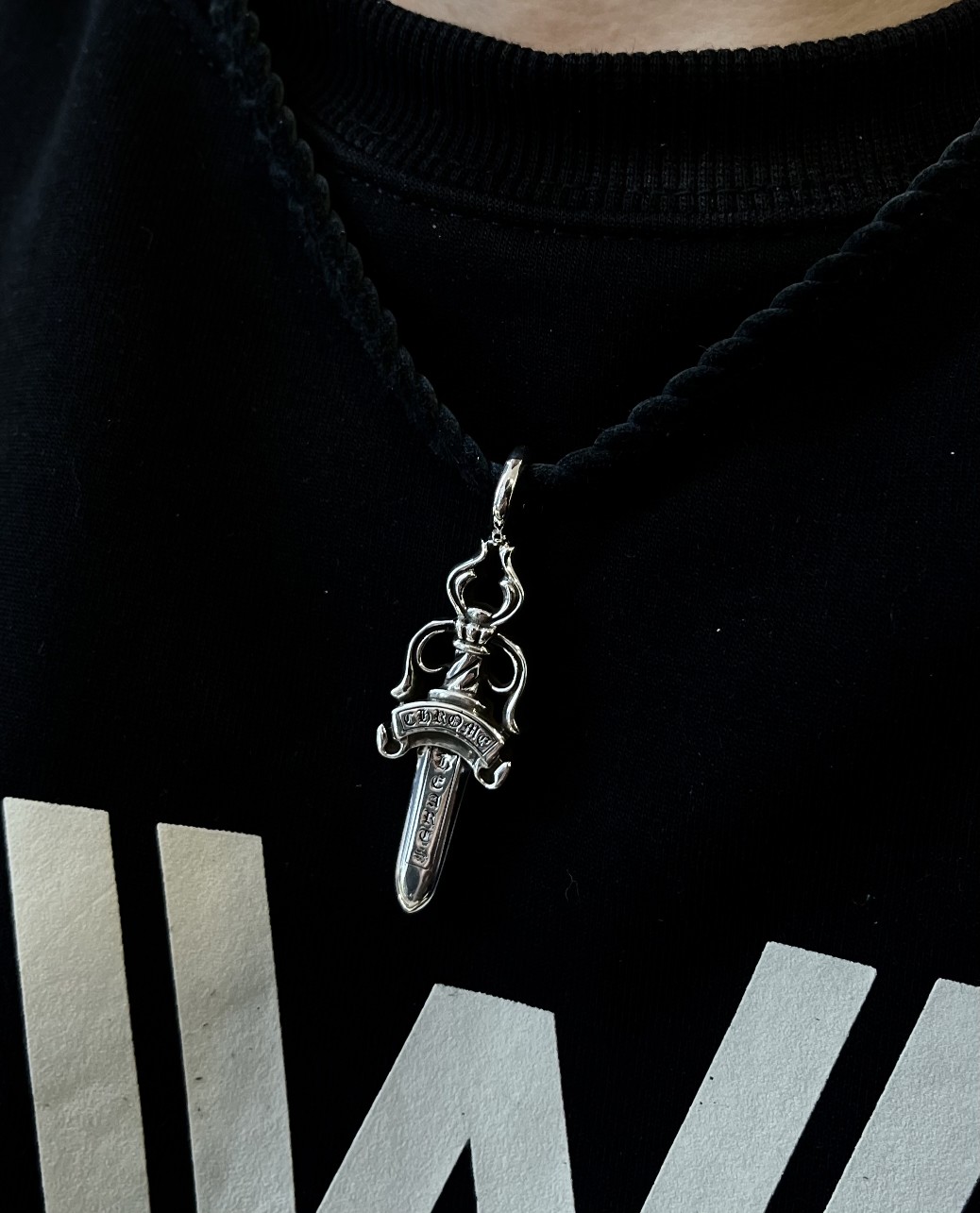 Chrome Hearts 𝐂𝐡𝐫𝐨𝐦𝐞 𝐡𝐞𝐚𝐫𝐭𝐬