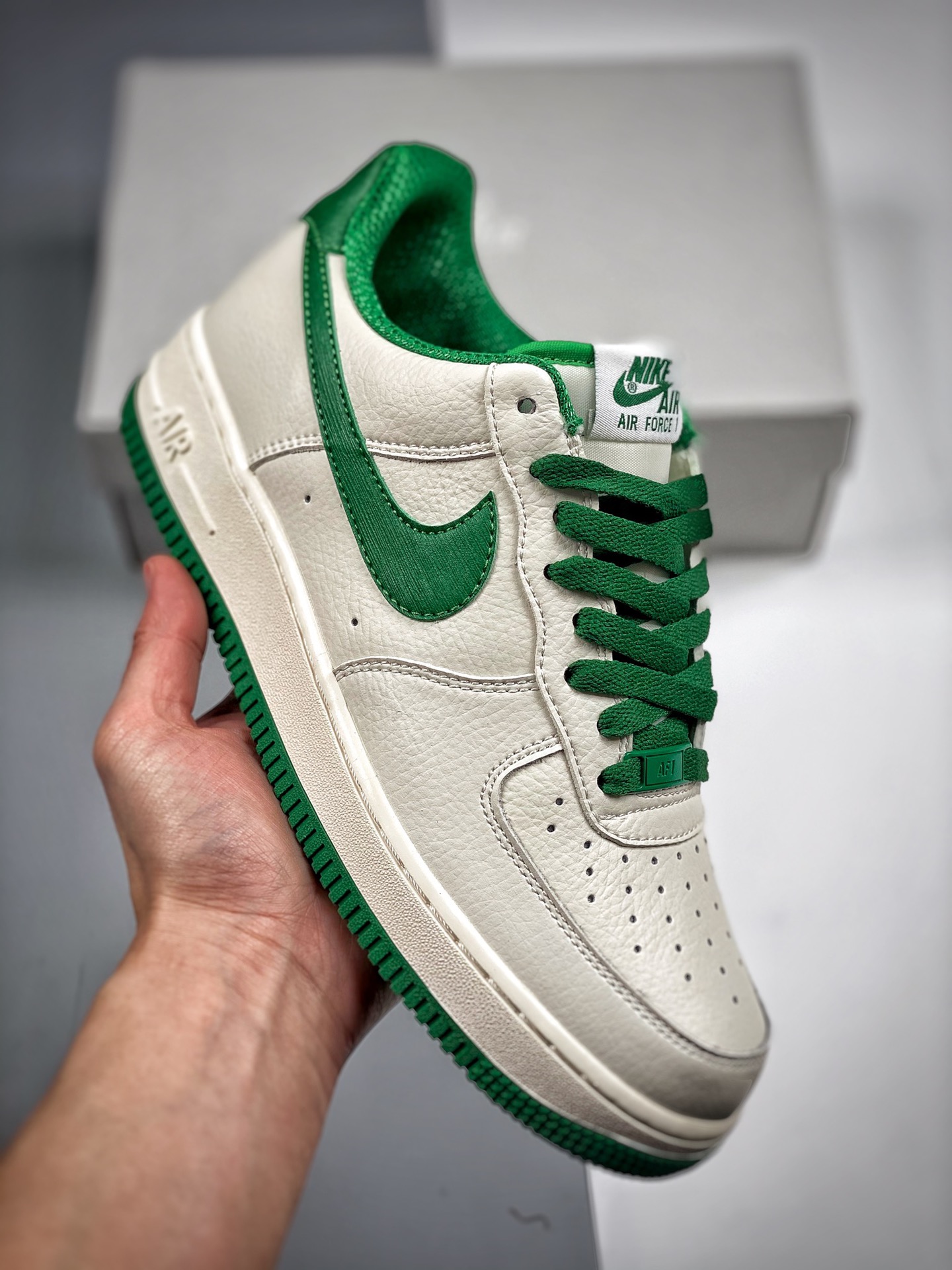 Nk Air Force 1 Low '07 Beige y verde, horma original y cartón original para crear la auténtica forma de la Fuerza Aérea…