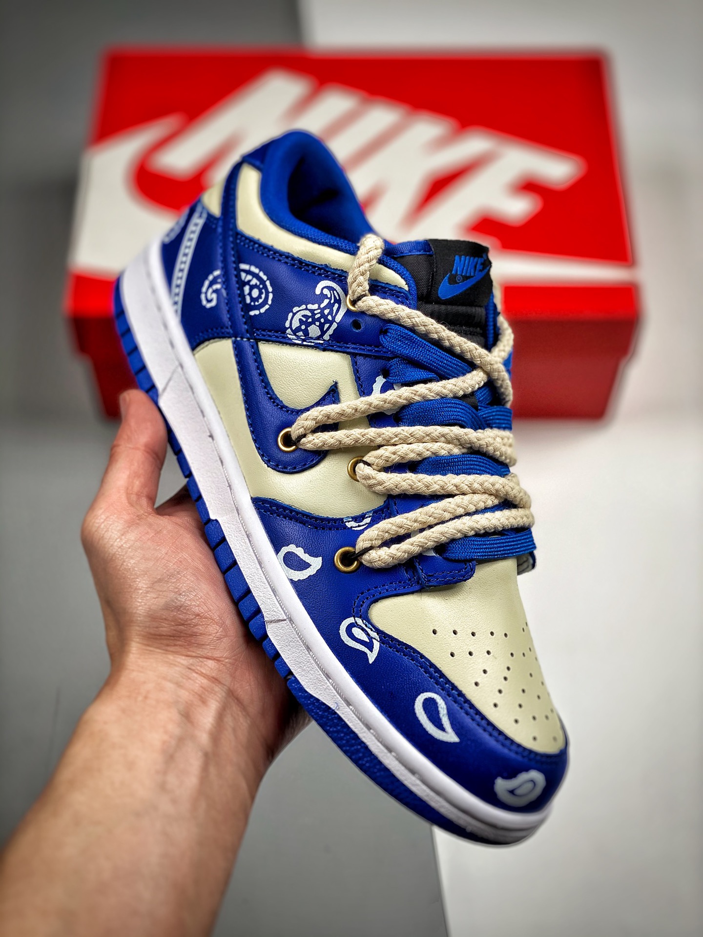 Nike SB Dunk Low Lot "Blue/White Paisleye" Azul real y blanco con estampado de cachemira y cordones Material de capa su…