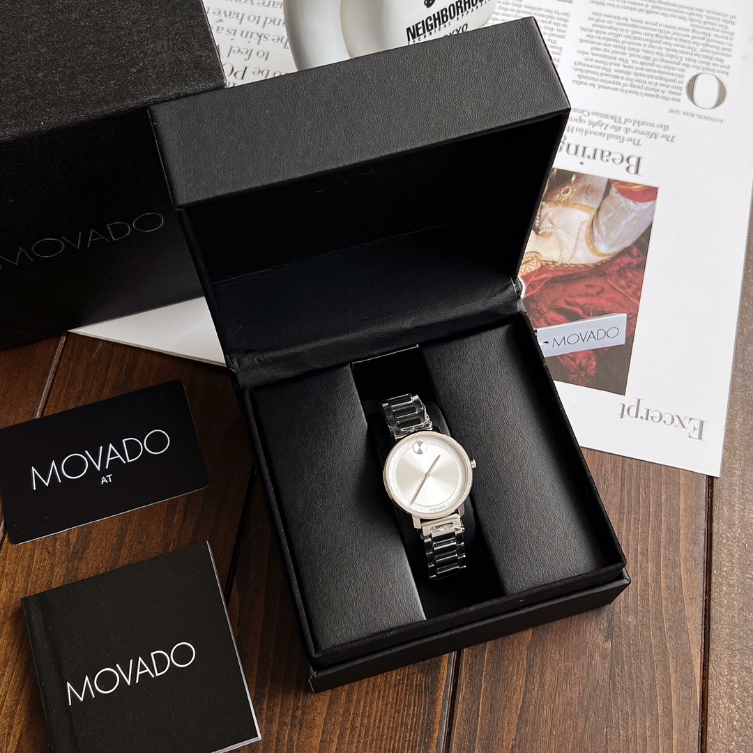 Часы Movado