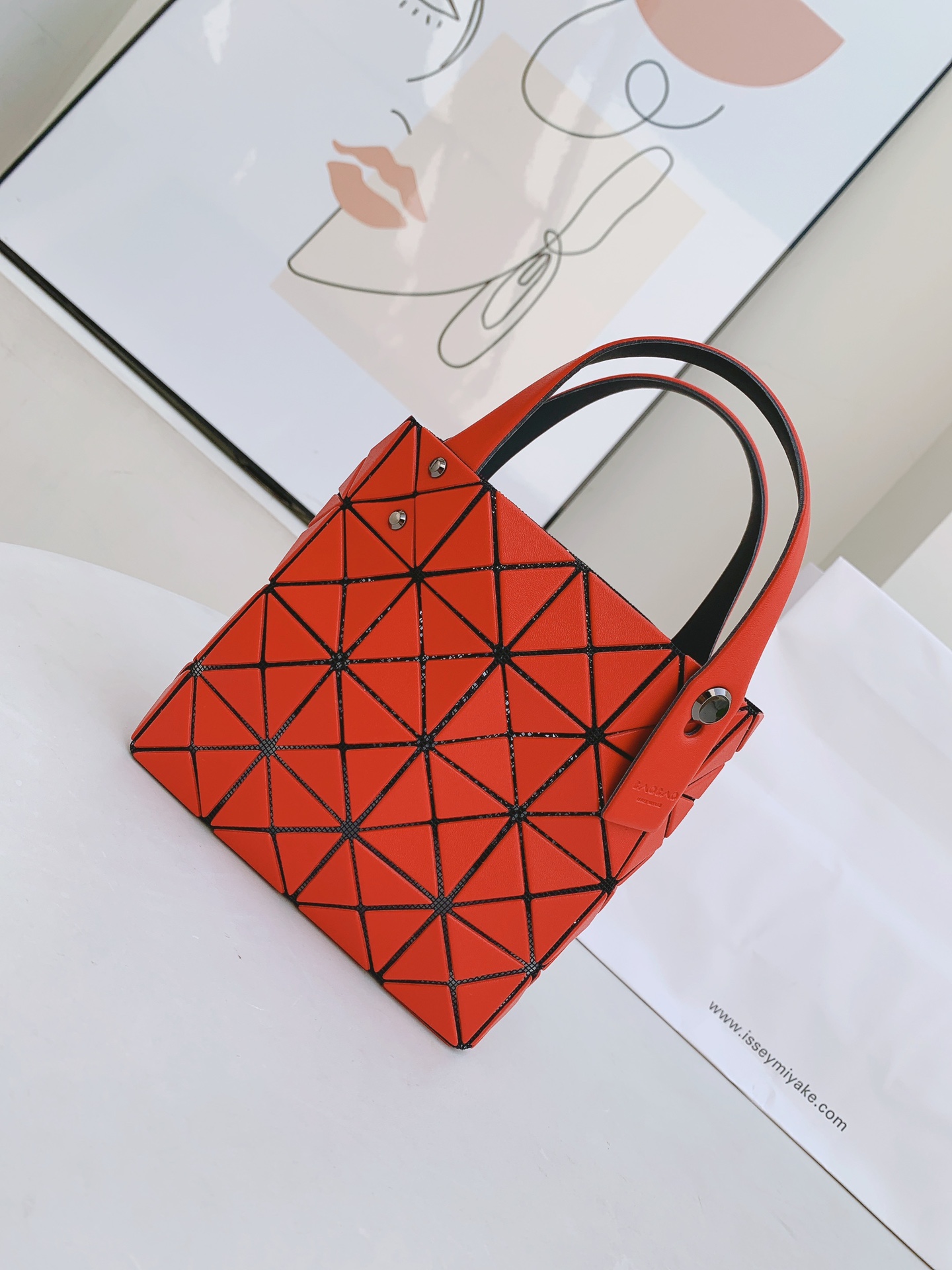 三宅一生｜ISSEYMIYAKE LUCENT BOXY 系列手提袋BB21-AG851