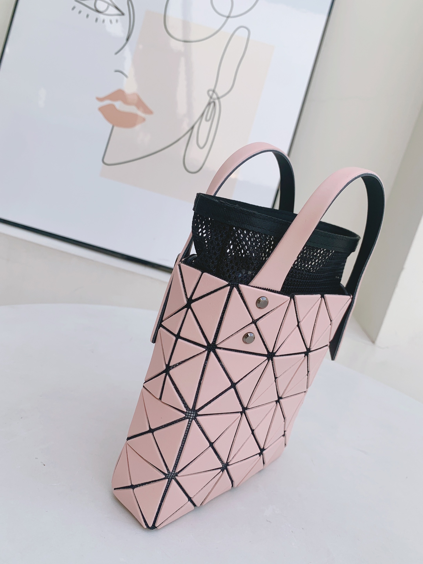 三宅一生｜ISSEYMIYAKE LUCENT BOXY 系列手提袋BB21-AG851