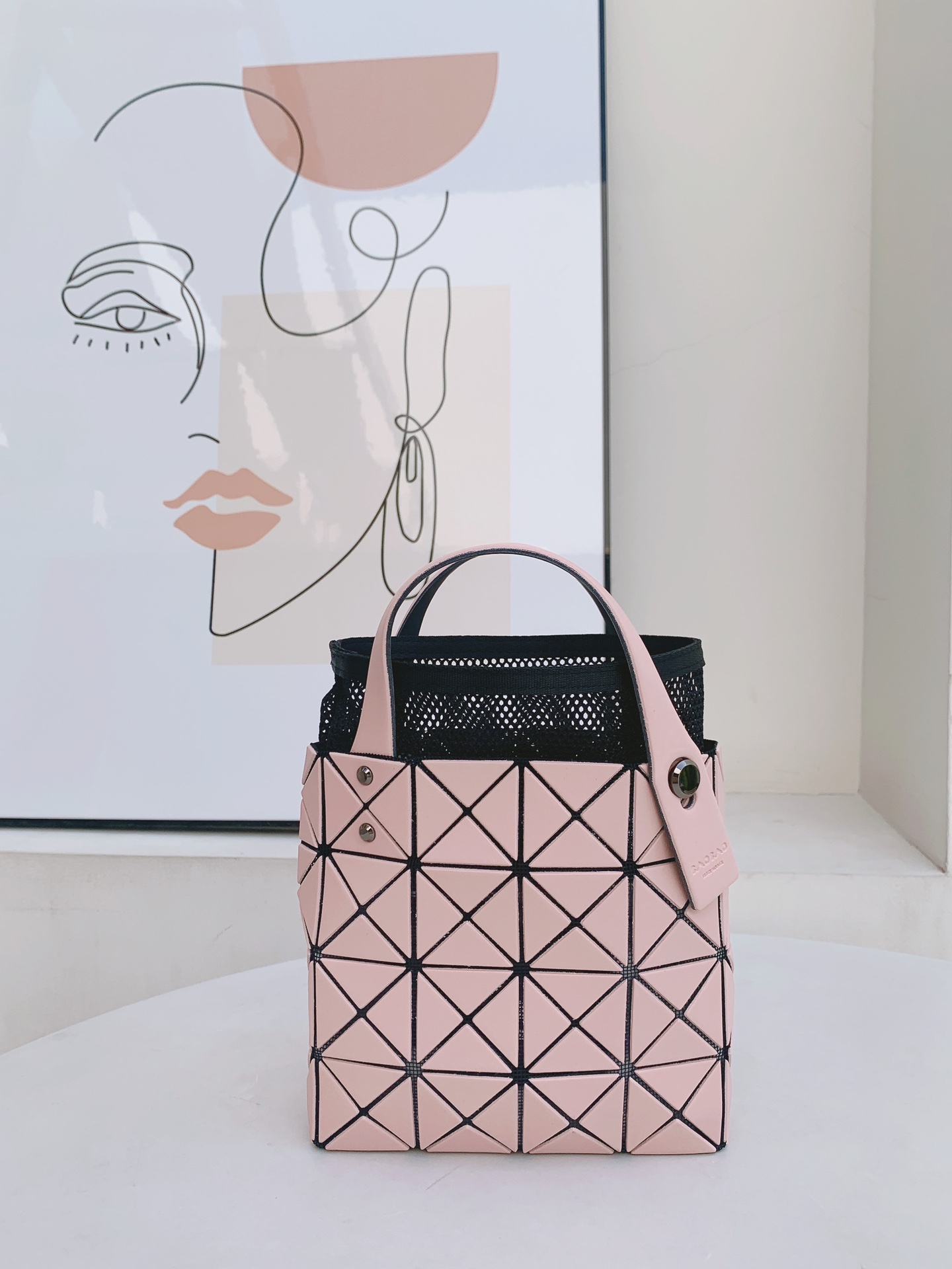 三宅一生｜ISSEYMIYAKE LUCENT BOXY 系列手提袋BB21-AG851