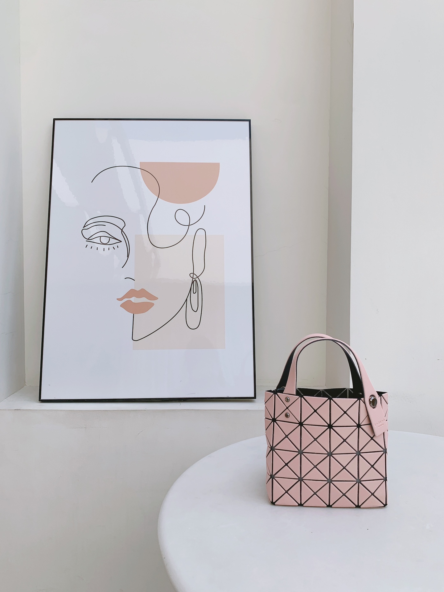 三宅一生｜ISSEYMIYAKE LUCENT BOXY 系列手提袋BB21-AG851