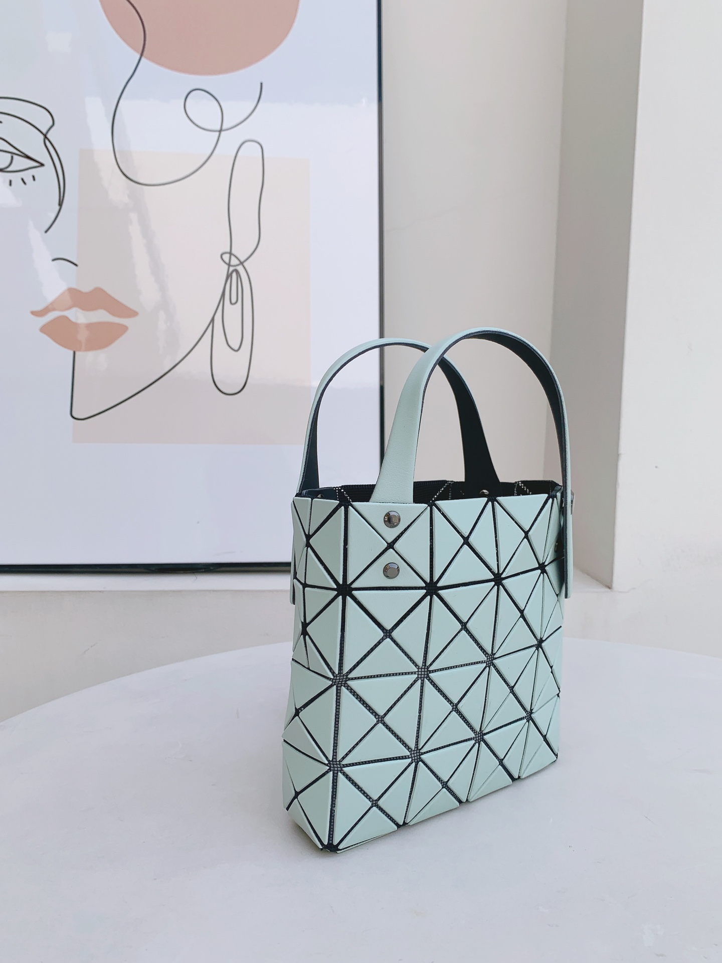 三宅一生｜ISSEYMIYAKE LUCENT BOXY 系列手提袋BB21-AG851