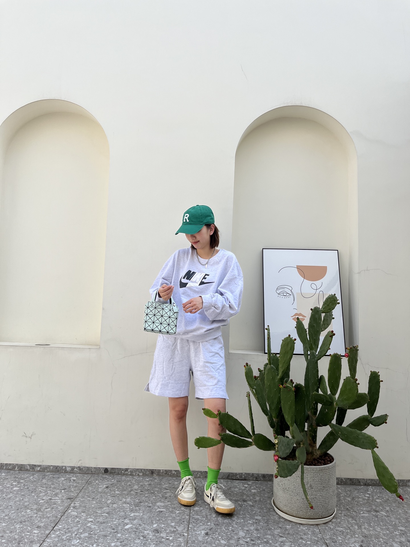 三宅一生｜ISSEYMIYAKE LUCENT BOXY 系列手提袋BB21-AG851