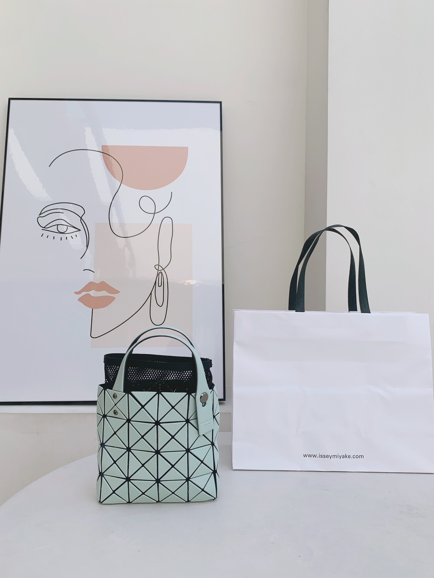 三宅一生｜ISSEYMIYAKE LUCENT BOXY 系列手提袋BB21-AG851