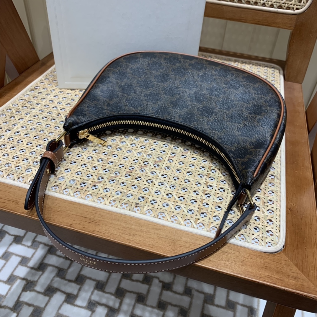 CELINE AVA 老花Ttiomphe腋下包 193952