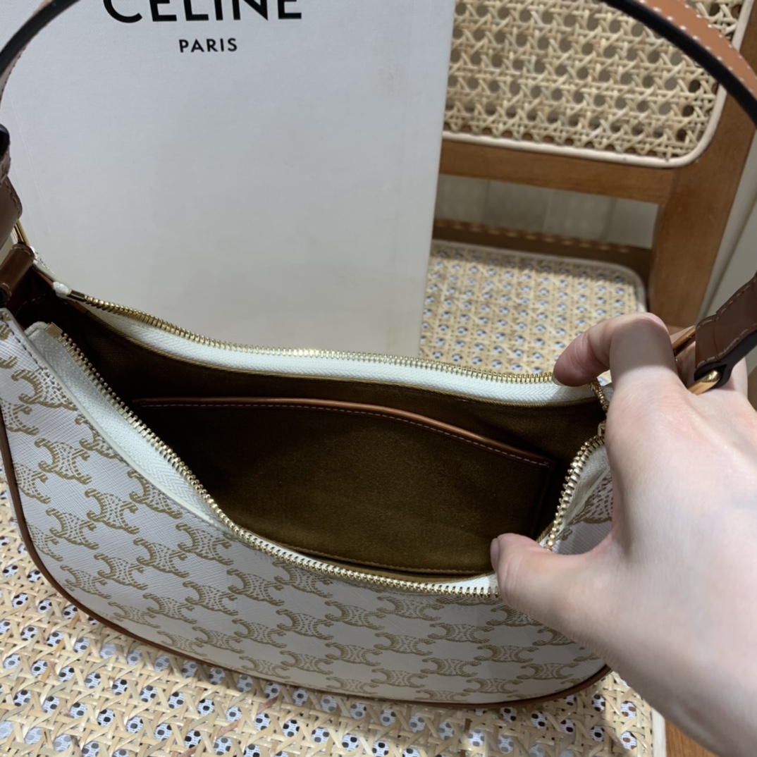 CELINE AVA 白花Ttiomphe腋下包 193952