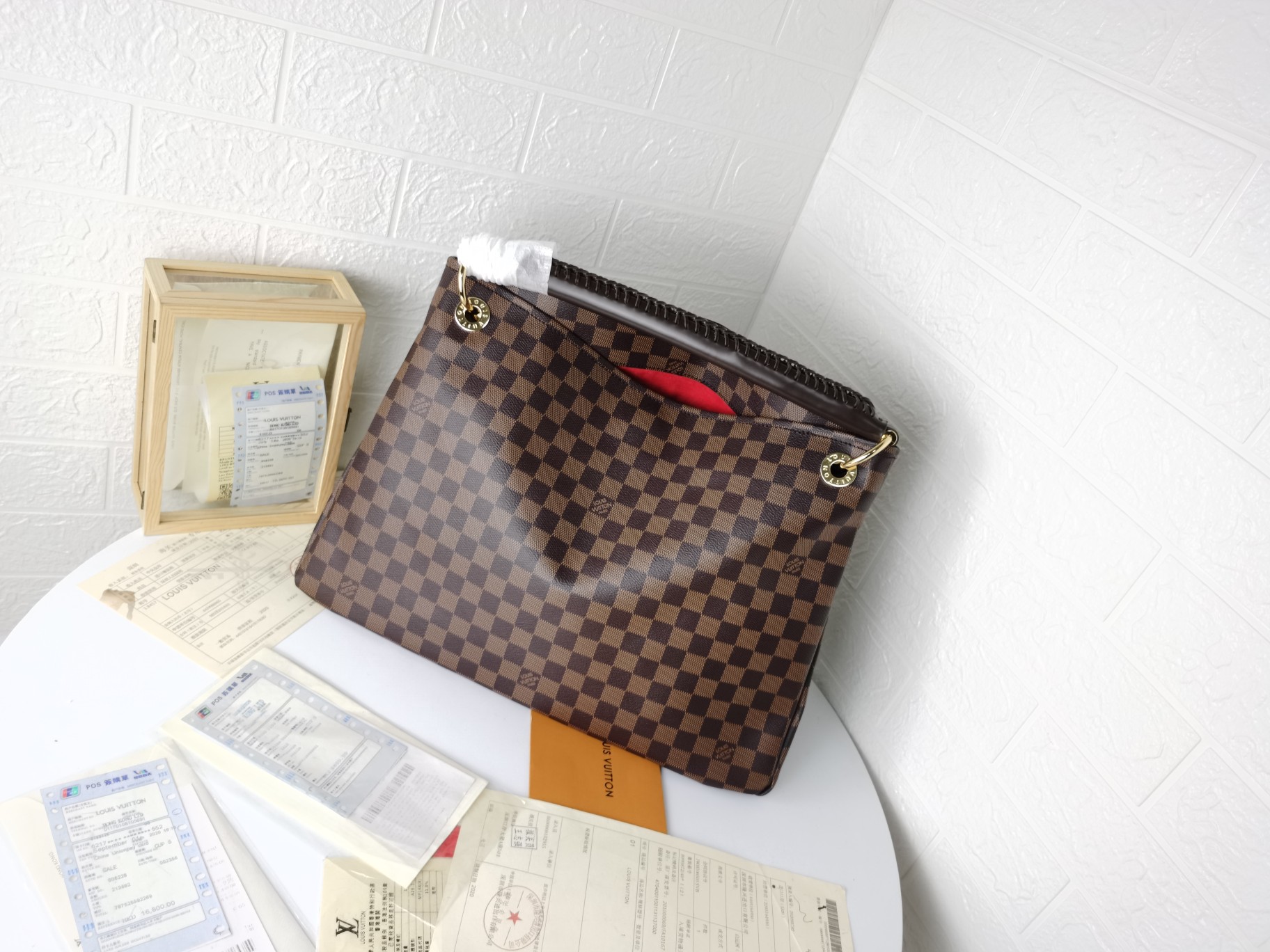 Artsy中号Damier Azur手袋 - エレガントなデザインと贅沢な質感