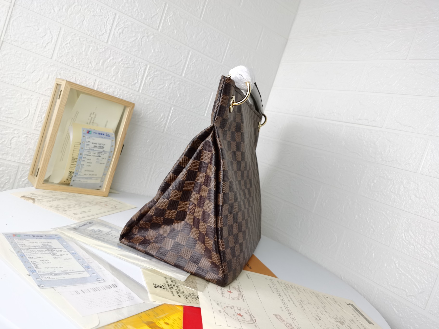 Artsy中号Damier Azur手袋 - エレガントなデザインと贅沢な質感