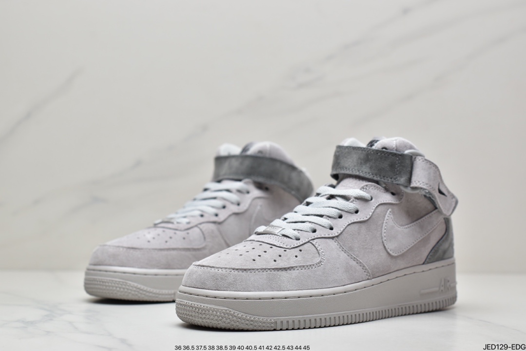 /NIKE Air Force 1 Air Force One in the help 807618-200