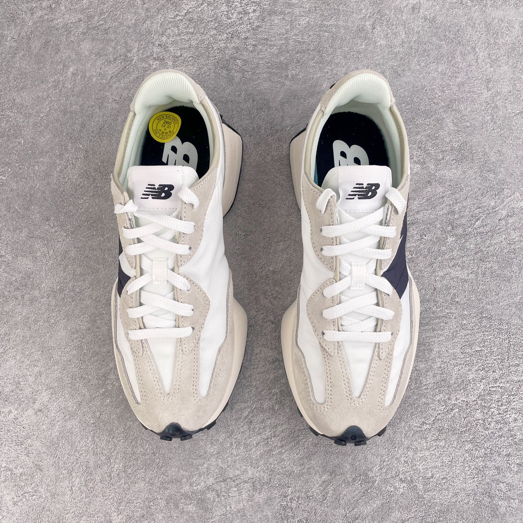 图片[2]-＃总裁 New Balance 新百伦NB327系列复古休闲运动慢跑鞋 原厂细翻毛 原数据档案结合二次高弾MD材料打造原版鞋底 鞋面由原厂特殊定制材料纹路细腻 多道序QC把关品质完善 细节完美 以更纯粹的复古风格设计打造的全新造型 侧身还以解构设计 将 N 字标志以做旧压花样式呈现，样式别具新意 而麂皮、冲孔皮革的塑造 则呈现出高级怀旧气质 也让鞋款在奢华时装风格与运动氛围之间达到了平衡 尺码：36 37 37.5 38 38.5 39.5 40 40.5 41.5 42 42.5 43 44 44.5 45 46.5-选品中心