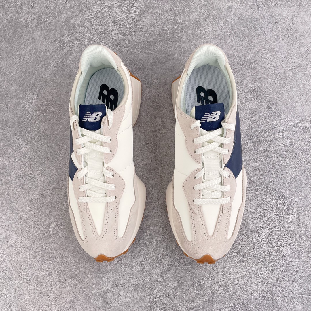 图片[2]-＃总裁 New Balance 新百伦NB327系列复古休闲运动慢跑鞋 原厂细翻毛 原数据档案结合二次高弾MD材料打造原版鞋底 鞋面由原厂特殊定制材料纹路细腻 多道序QC把关品质完善 细节完美 以更纯粹的复古风格设计打造的全新造型 侧身还以解构设计 将 N 字标志以做旧压花样式呈现，样式别具新意 而麂皮、冲孔皮革的塑造 则呈现出高级怀旧气质 也让鞋款在奢华时装风格与运动氛围之间达到了平衡 尺码：36 37 37.5 38 38.5 39.5 40 40.5 41.5 42 42.5 43 44 44.5 45 46.5-选品中心