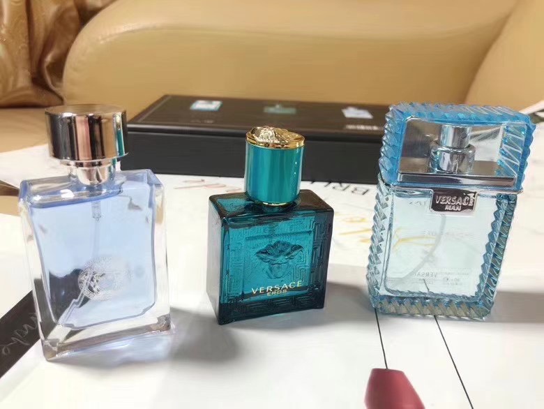 Versace Men's Fragrance Set - 3 x 30ml Eau de Toilette Sprays 10 i1646549178 3916 8