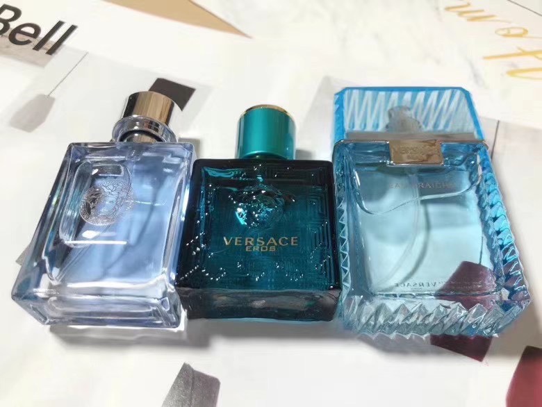 Versace Men's Fragrance Set - 3 x 30ml Eau de Toilette Sprays 9 i1646549178 6644 7