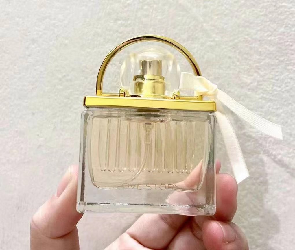 Chloe Miniature Perfume Set for Women - 3 x 30ml, Eau de Parfum Collection 6 i1646549193 223 4