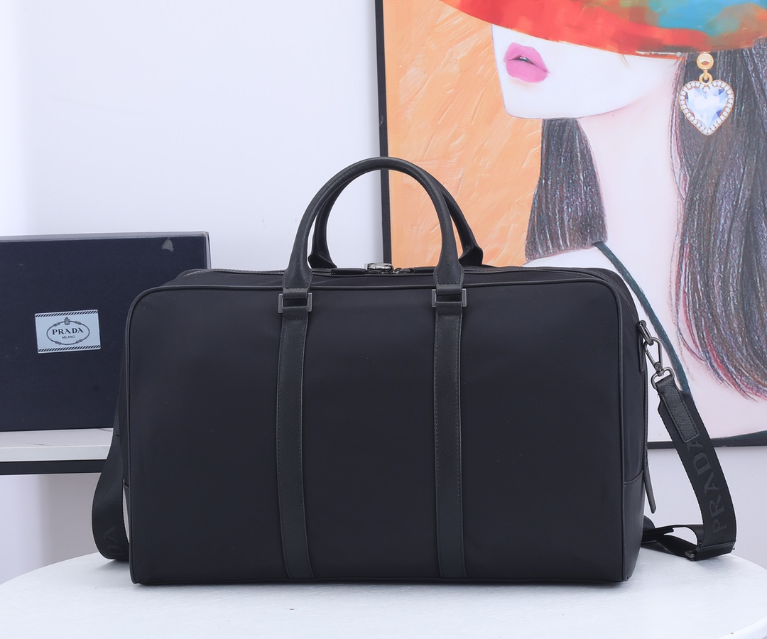 Prada Pra 旅行袋 手提包 加环保胶唛 采用 防水布材质
