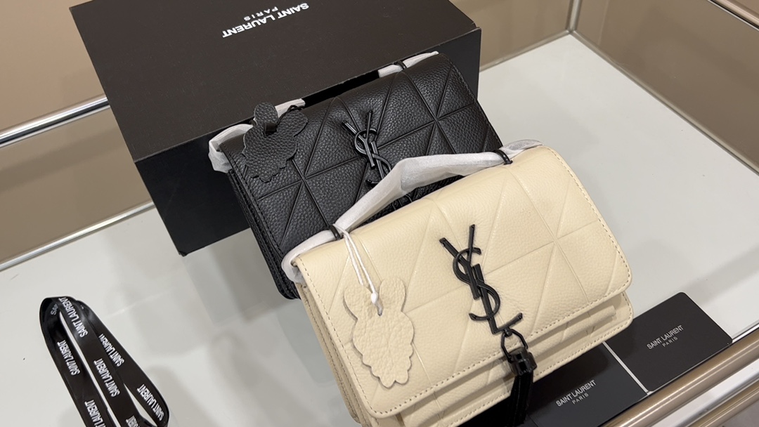 Yupoo Gucci Bags Watches Nike Clothing Jordan Yeezy Balenciaga Shoes
