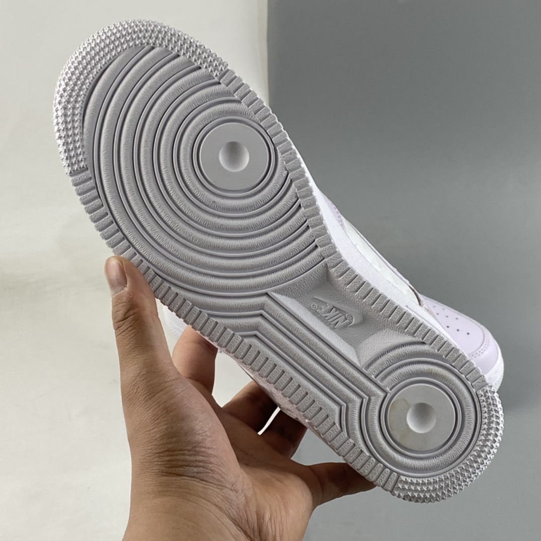P200 NIKE Air Force 1’07 Low 棋盘白紫 空军一号低帮休闲板鞋 CJ9700-500