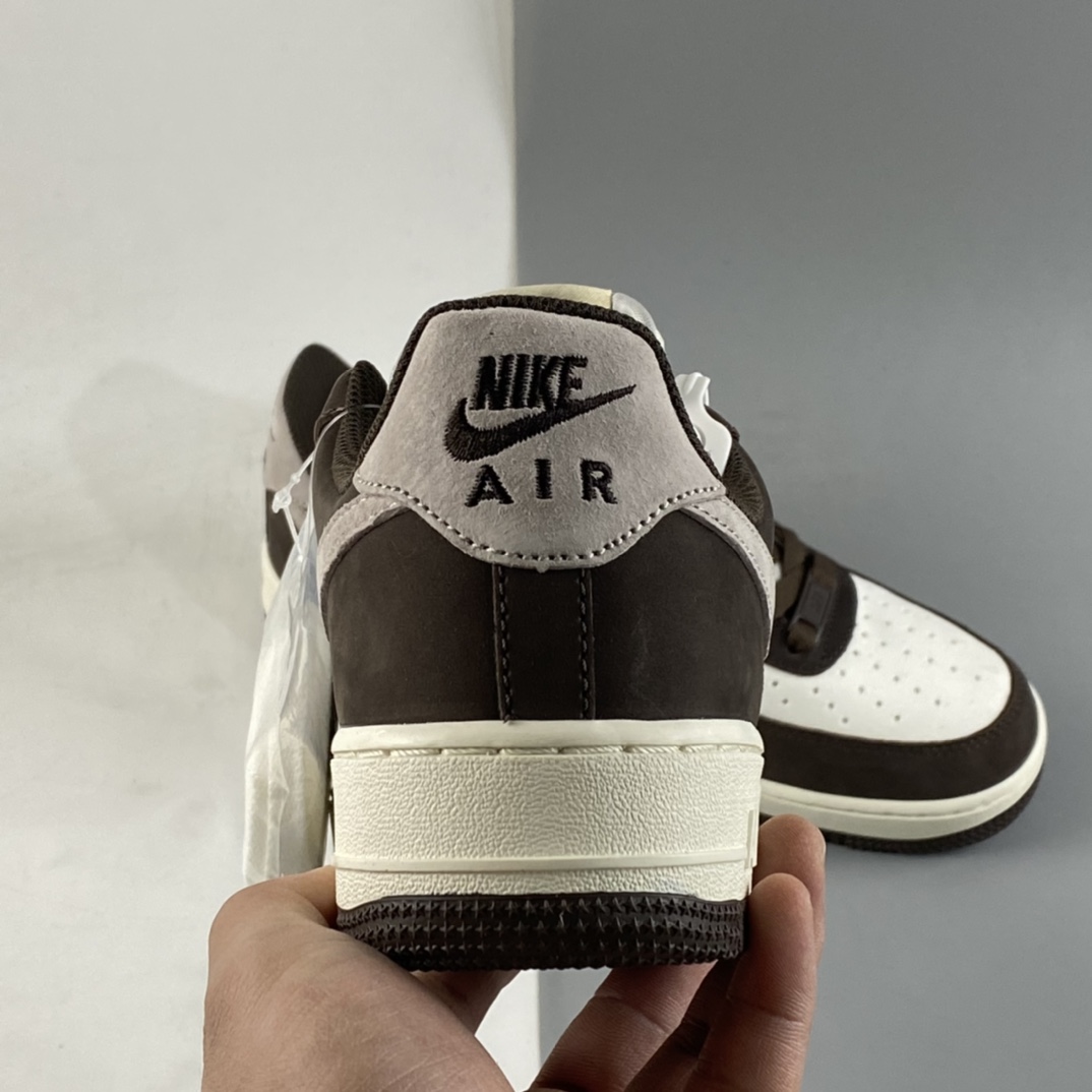 P240 NIKE Air Force 1’07 Low 白摩卡帆皮拼接休闲板鞋 NT9988-818