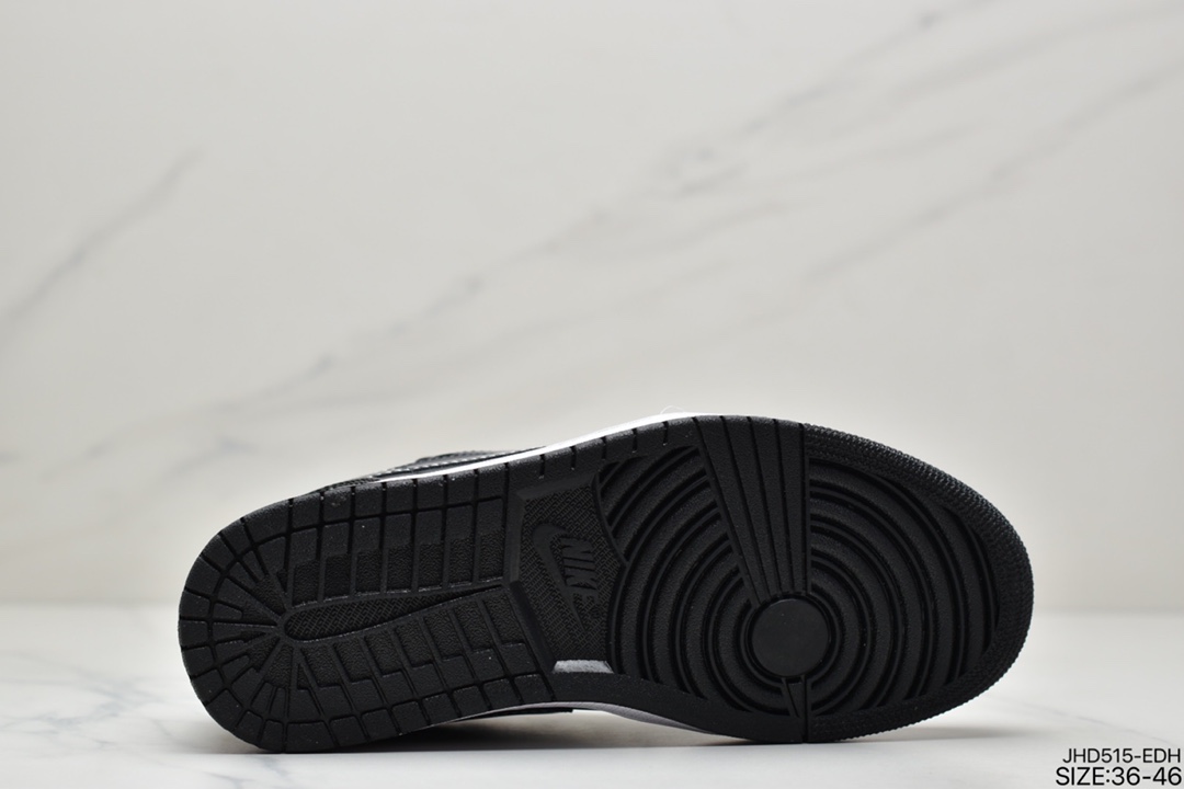 Air Jordan 1 Low Black and White Patent Leather All Star Joe 1 Low DD1650-001-Top High Quatity Cheap Sneakers Fashion Clothing Clothes Bags handbags Shoes of all Brand wholesale With The best Quality And Beautiful Price from China Factory Chinese suppliers wholesaler seller Air Jordan 1 Low Black and White Patent Leather All Star Joe 1 Low DD1650-001