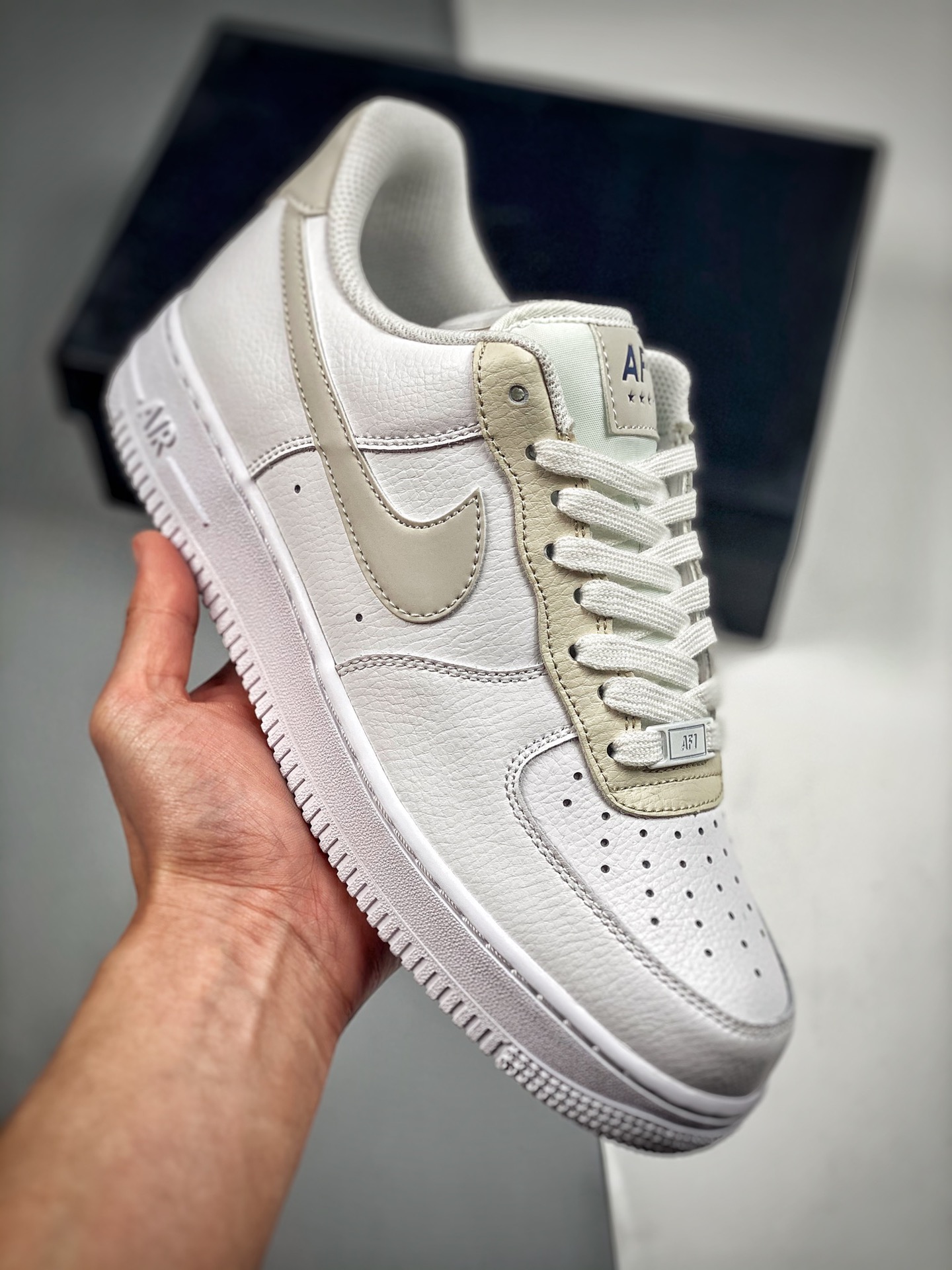 Nk Air Force 1 Low '07 Beige, plata y gris con reflejos 3M, horma original y cartón original para crear la auténtica fo…