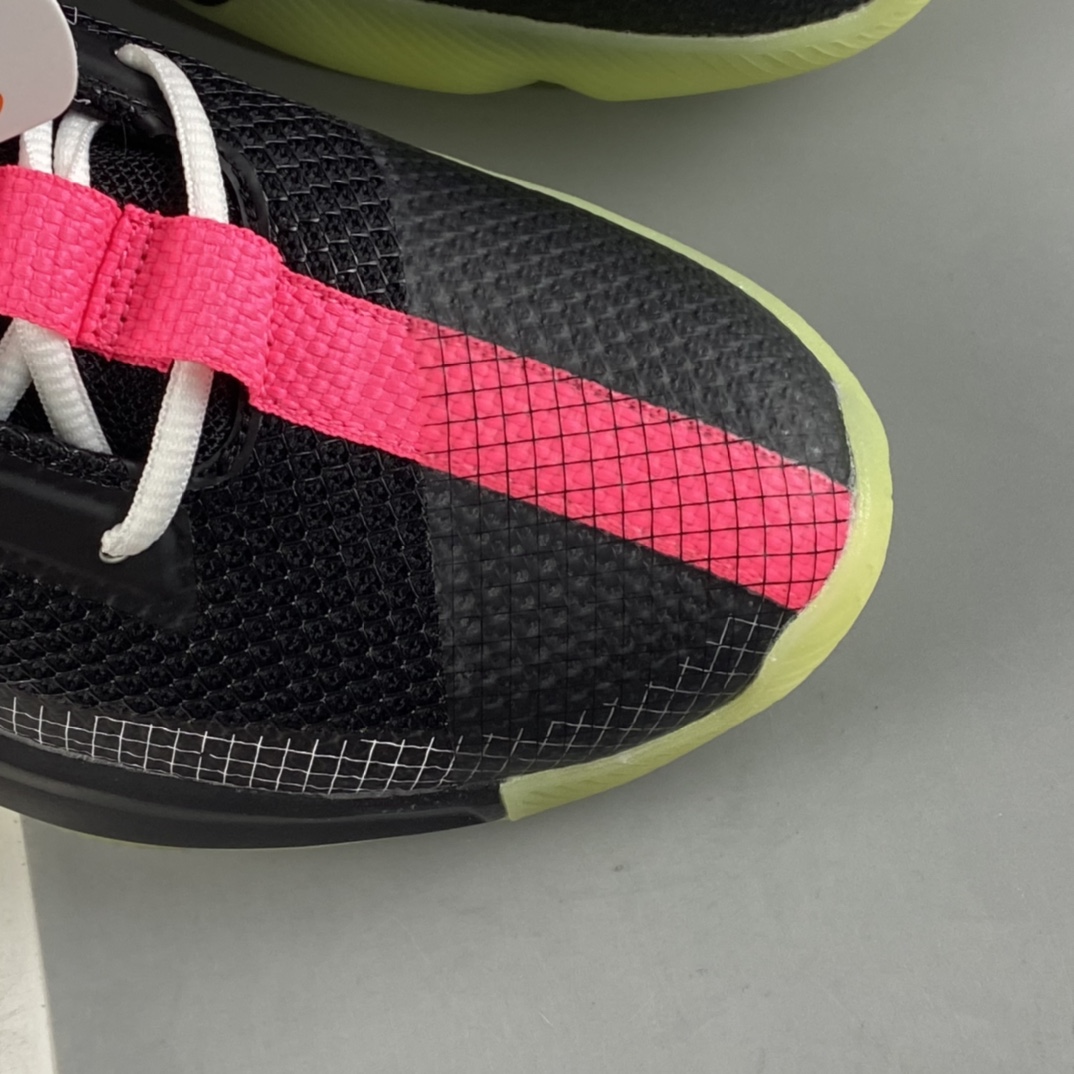 P280 NIKE LeBron Ambassador XIII ”Empire Jade” 詹姆斯篮球鞋 CQ9329-001