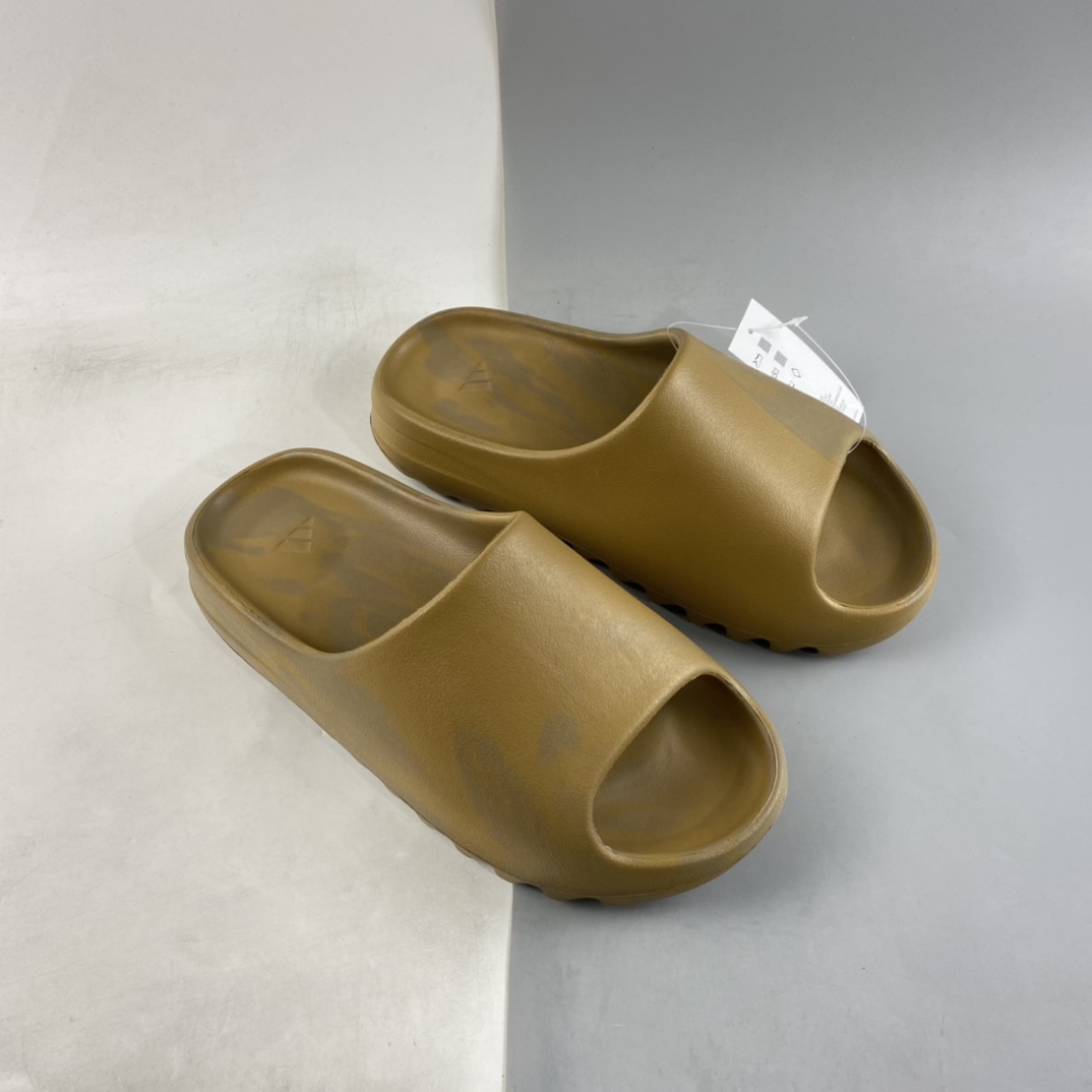 Kanye West x Yeezy Slide ”Resin” Coconut Slippers GW1931