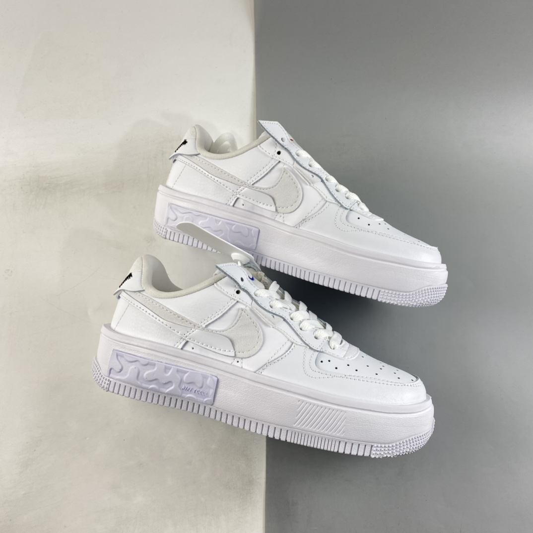 P220 NIKE Air Force 1 Fontanka 全新时尚风 空军一号低帮休闲板鞋 DH1290-100-莆田鞋,莆田鞋货源,高仿鞋,高仿鞋货源,安福档口,莆田高仿鞋,莆田鞋批发,高仿鞋批发,莆田高仿运动鞋,高仿运动鞋,莆田运动鞋 P220 NIKE Air Force 1 Fontanka 全新时尚风 空军一号低帮休闲板鞋 DH1290-100