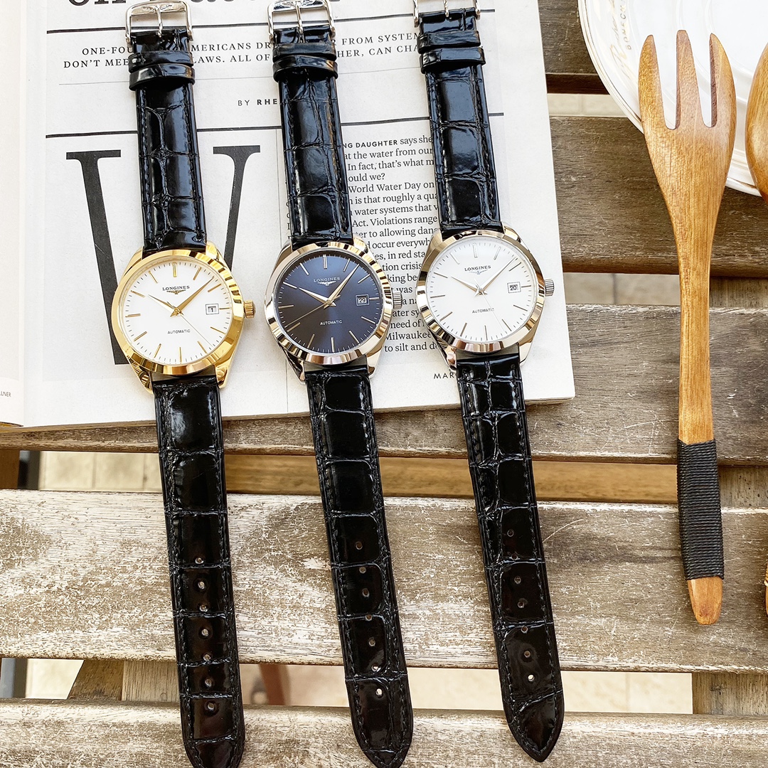 白壳 金壳  浪琴  Longines  精品男士腕表，经典大三针设计，尊贵大气，绅士风范，卓越品质，热卖全城。采用全自动机械机芯，顶级316精钢表壳，进口小牛皮表带，矿物质超强镜面，尺寸40*12