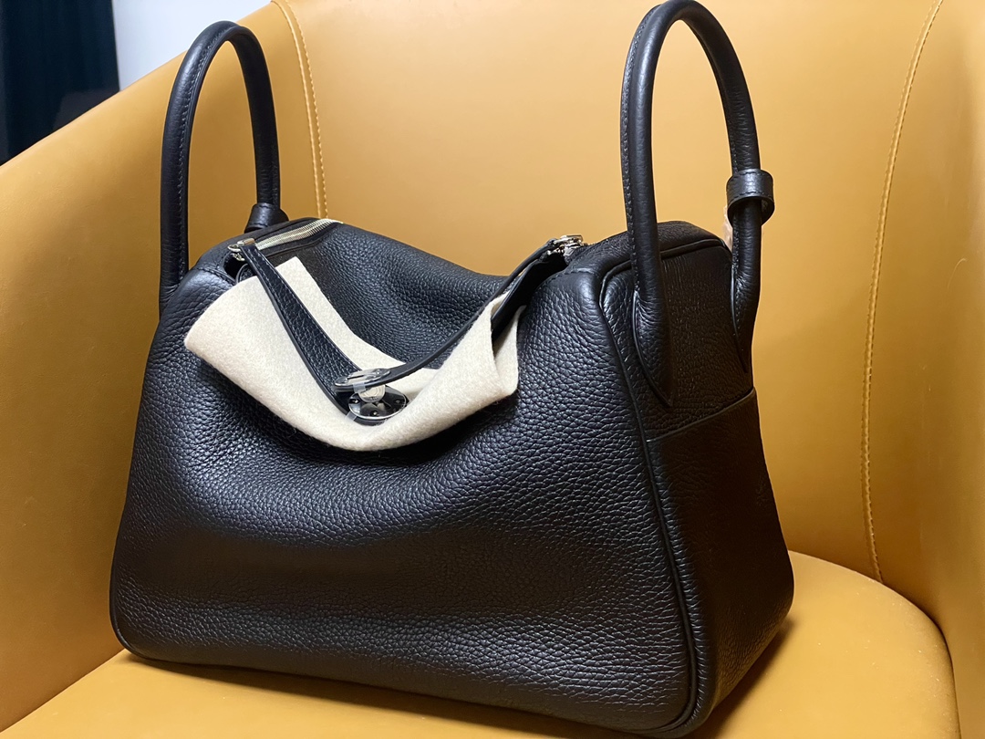 Hermes Lindy Crossbody & Shoulder Bags Black