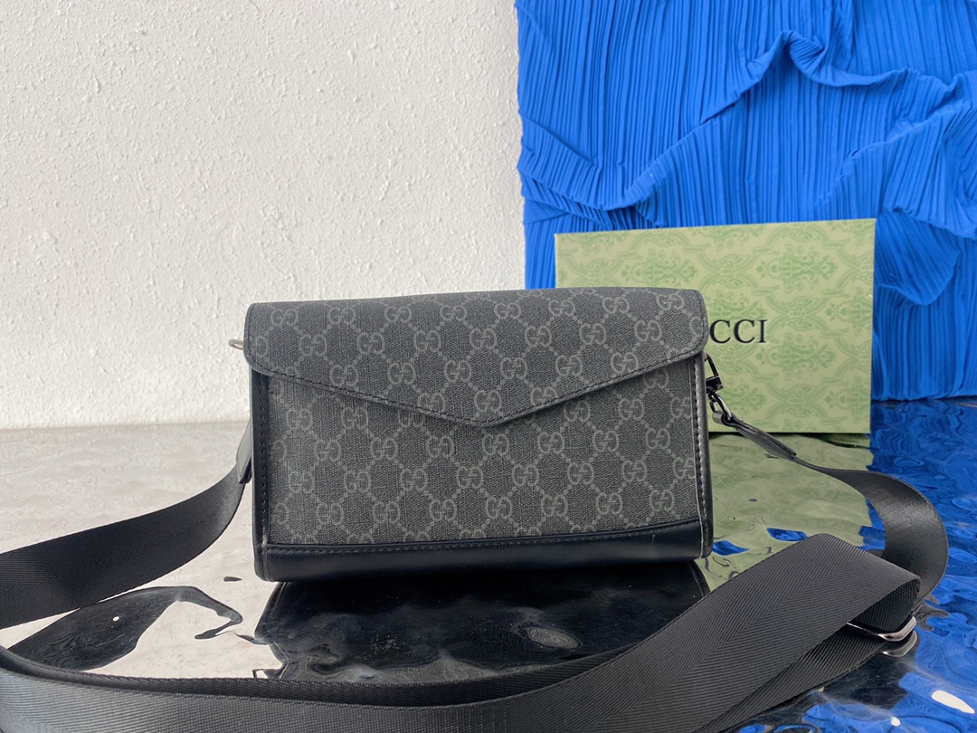 J0  Gucci 古奇   印花GG单肩包 斜挎包 相机包 男女通用采用精湛镶嵌细工，实物拍摄 原厂原版面料 配送小票礼盒 24 x 15cm。