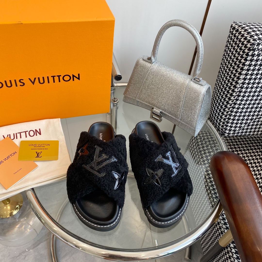 Louis Vuitton Shoes Slippers UK Sale
 Cowhide Lambswool Rubber
