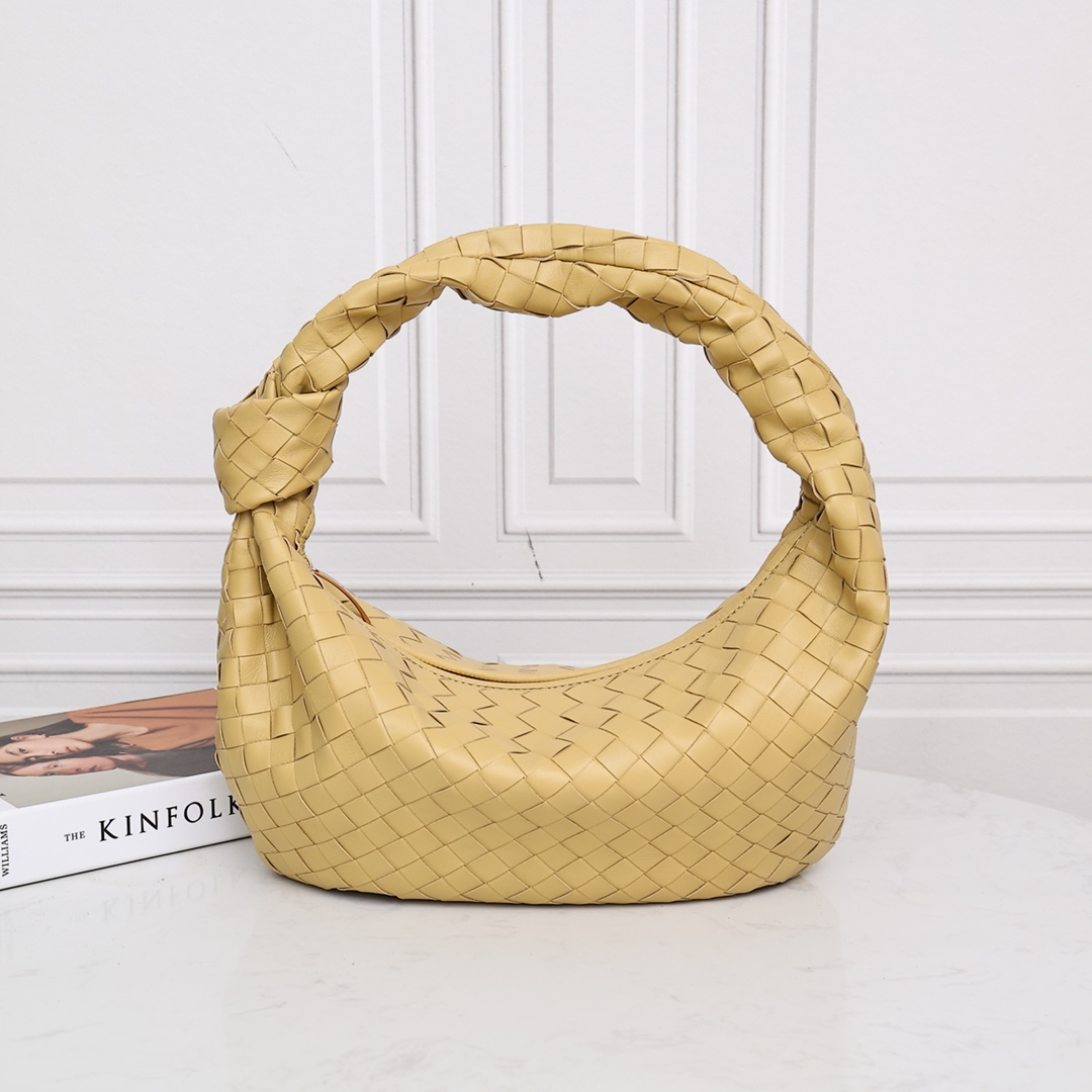 Bottega Veneta Sac à main grand modèle en cuir d'agneau tressé