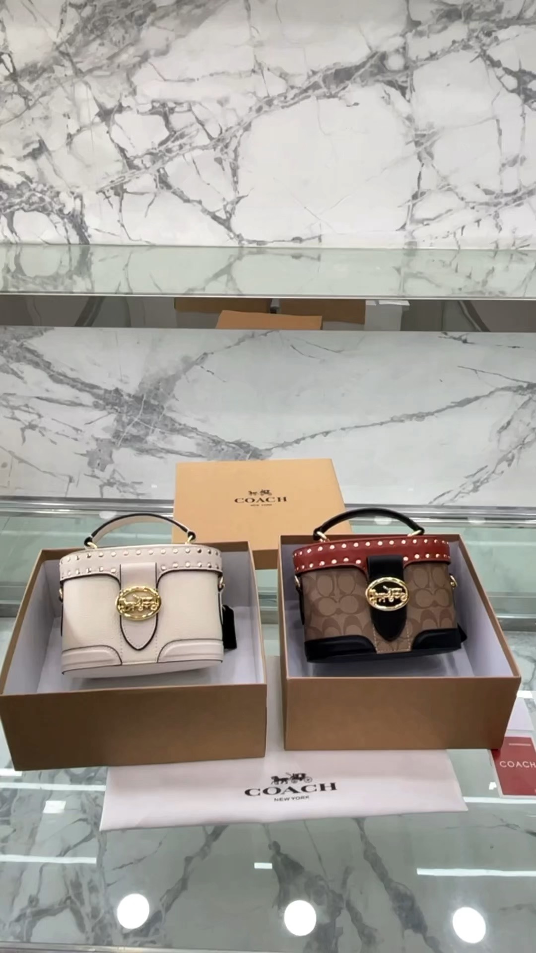 Yupoo Gucci Bags Watches Nike Clothing Jordan Yeezy Balenciaga Shoes
