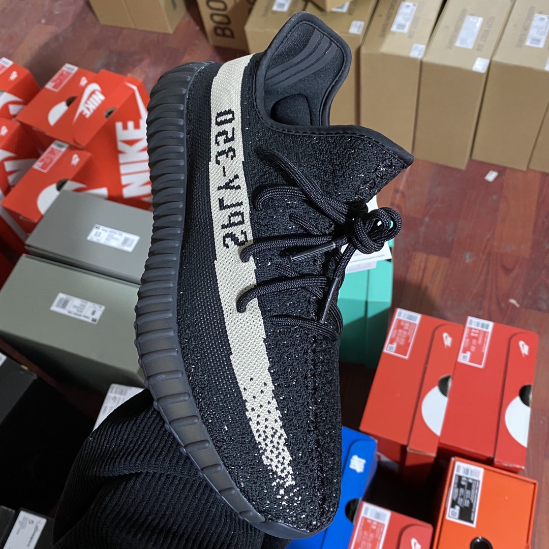 Yeezy350黑白尺码36-48总