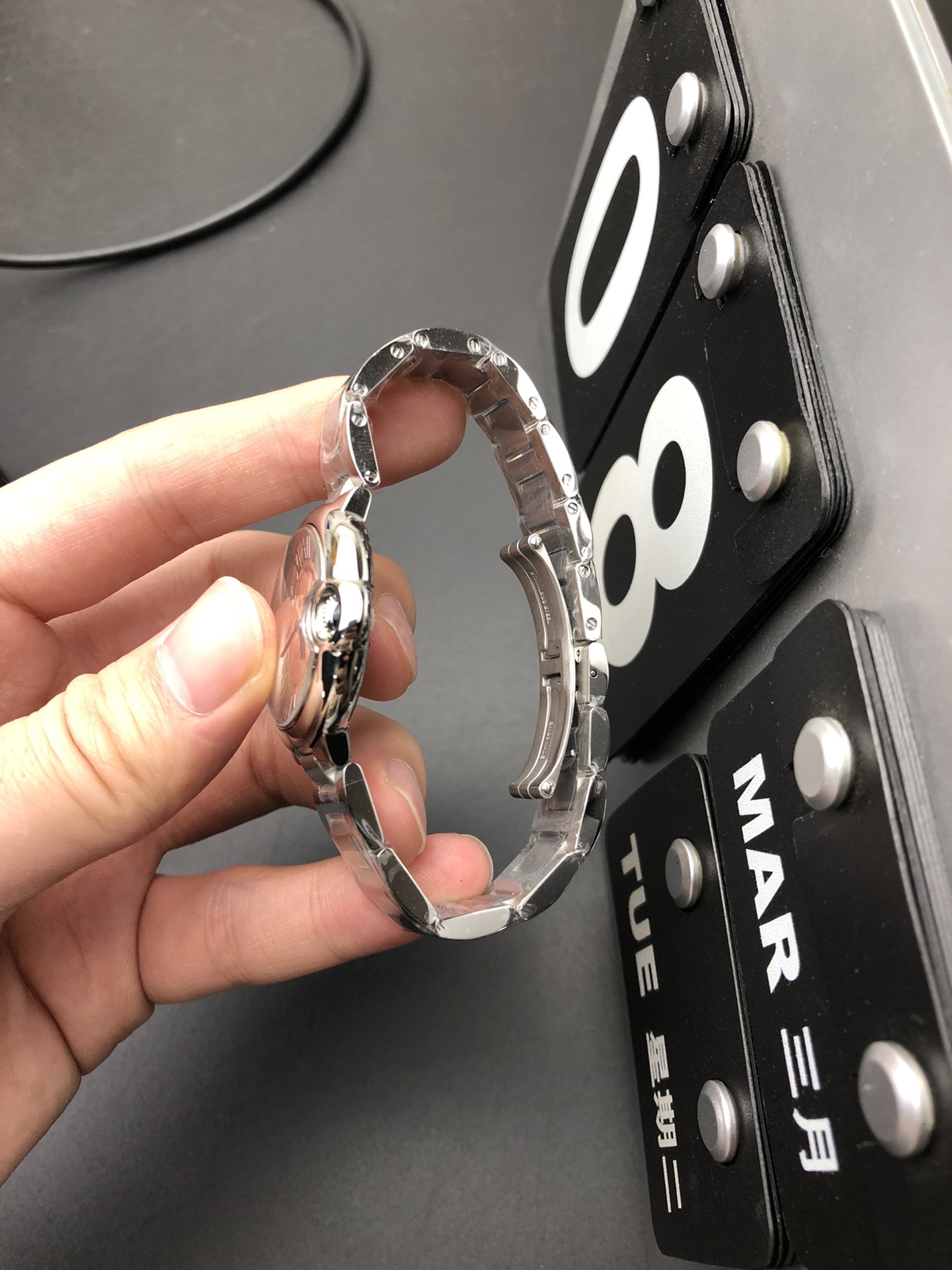 Cartier AF 石英粉气球