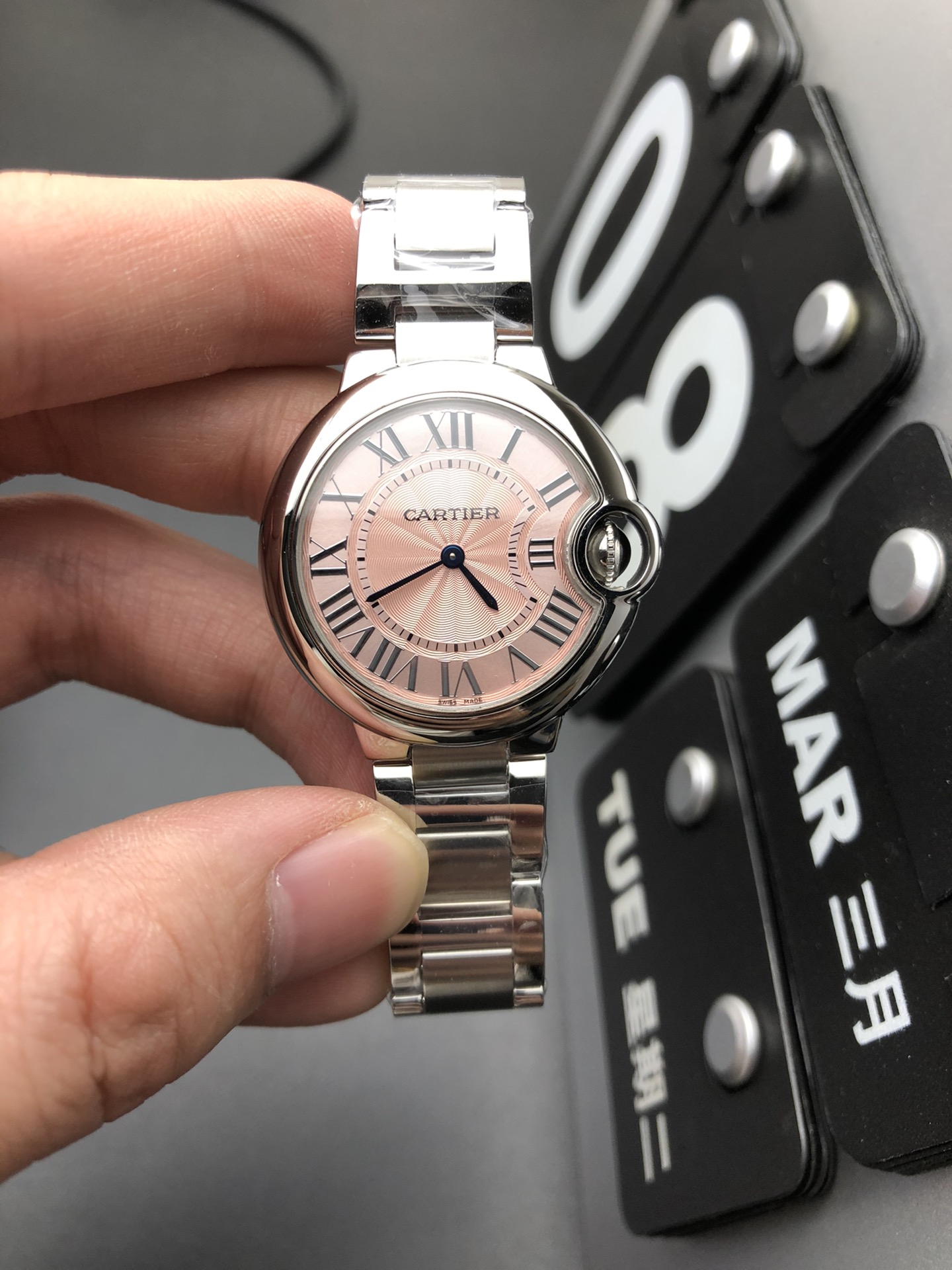 Cartier AF 石英粉气球